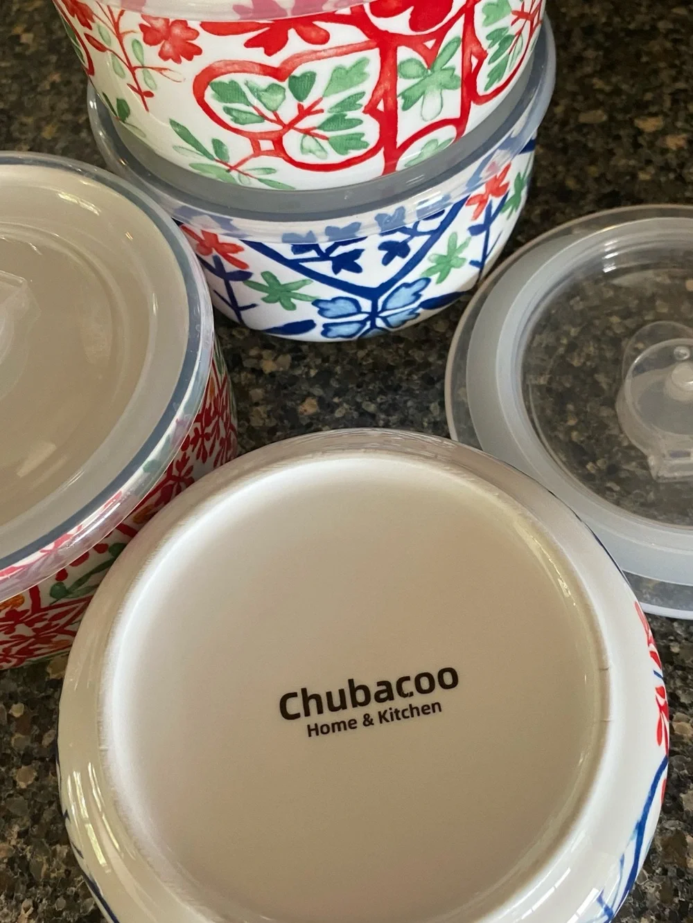 20oz bowls with lids (4)